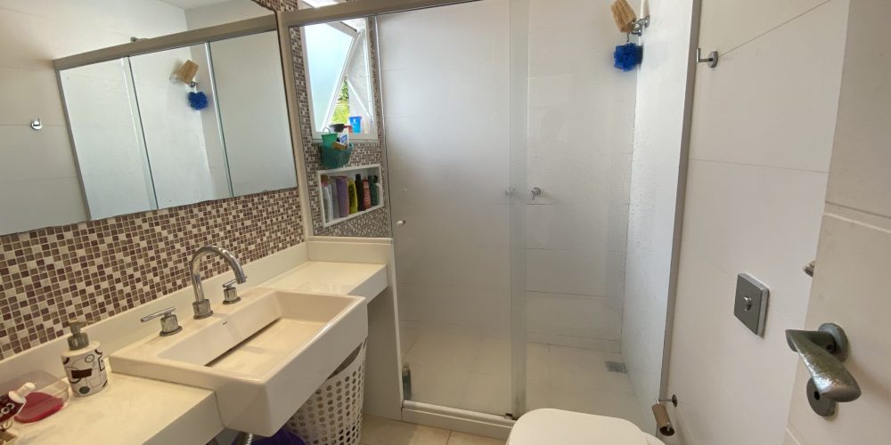 42567BD7-E18E-408F-8B32-05863E3ED8B3