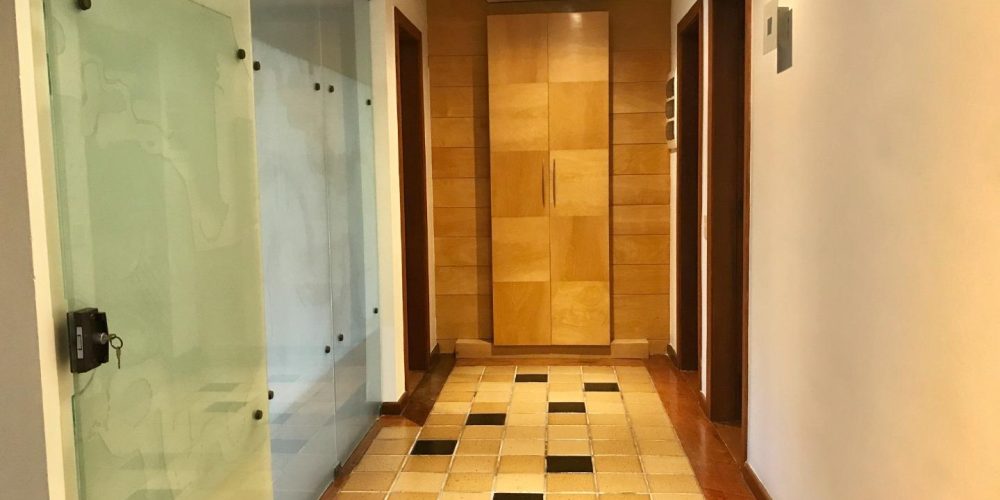 995C034E-05F8-4D3E-800C-437991F31900