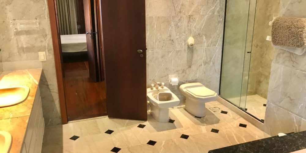 ACD609DB-538A-4D34-8A83-309F44D90C87