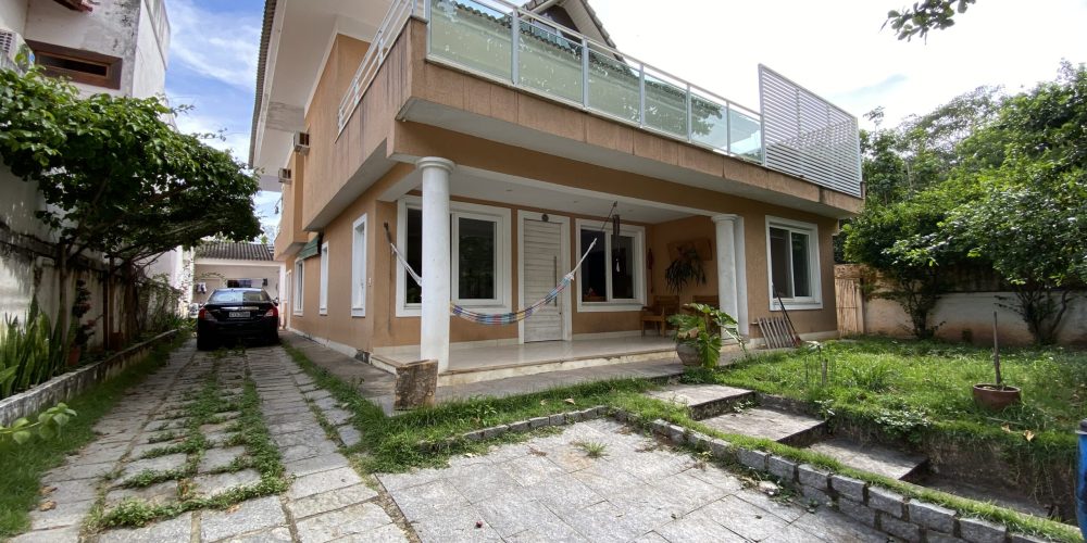 B1F0753F-8549-4CAC-BC52-640E80B80F2F