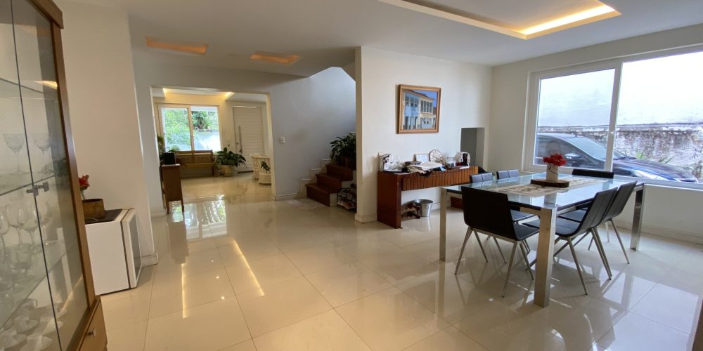 CB67E715-3333-4D45-8E44-B5194D6BD11C